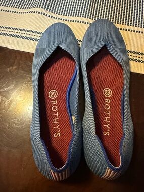 Pre-Loved Rothy's Indigo Blue Mini Stripe Knit Round-Toe Flats (RETIRED)